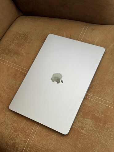 ucuz macbook: Apple M1, 64 çox GB, 13.5 "