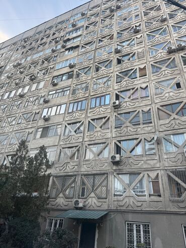 дом на иссык куле купить: 2 комнаты, 50 м², 105 серия, 4 этаж, Старый ремонт