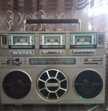 Динамики и колонки: Колонки магнитофоны бумбоксы проигрыватель винила деки плееры есть at lalafo.kg — 27 Динамики и колонки: Колонки магнитофоны бумбоксы проигрыватель винила деки плееры есть — 27