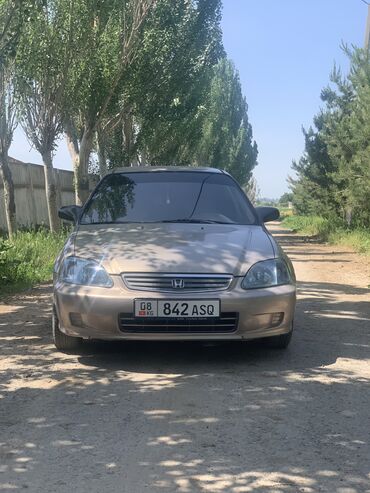 кивик: Honda Civic: 2000 г., 1.6 л, Автомат, Бензин, Седан