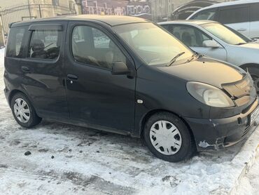 Toyota: Toyota Funcargo: 2000 г., 1.5 л, Автомат, Бензин, Хэтчбэк