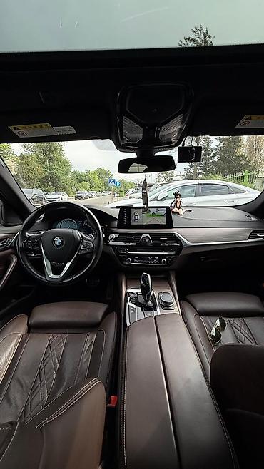 BMW: BMW 5 series: 2018 г., Седан — 10