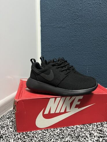 джорданы женские: Мужские кроссовки, 37.5, Nike, Новый, цвет - Черный, Самовывоз, Платная доставка