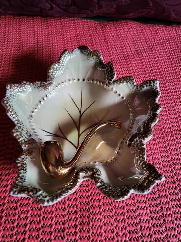 Ostali kućni dekor: Pepeljara nova Martinroda Istocna Nemacka iz 1972 do 1977g na lalafo.rs — 7 Ostali kućni dekor: Pepeljara nova Martinroda Istocna Nemacka iz 1972 do 1977g — 7