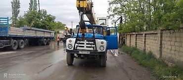 Kranlar: ZIL əsaslı avtokran - Şassi: ZIL yük maşını, 6x4 təkər formulu - Üst — 4