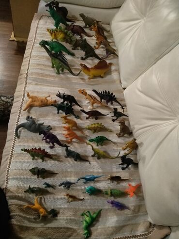 аттракцион паровозик купить бу: Динозавры большая коллекция. 45 шт Собрана из разных наборов и