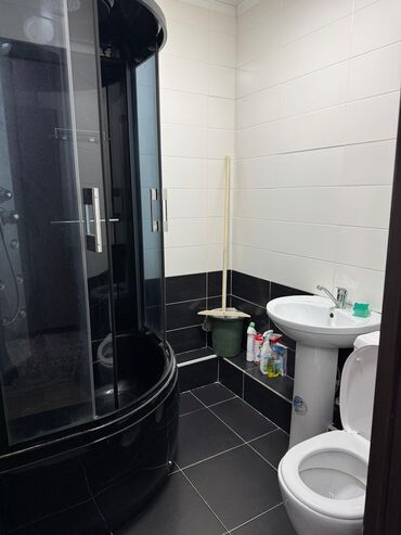 продажа квартир гостиничного типа в бишкеке: 1 бөлмө, 45 кв. м, 106-серия, 5 кабат, Косметикалык ремонт