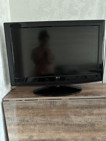 телевизор lg плоский экран: Продаю срочно телевизор LG в рабочем состоянии, длина 79, ширина 50