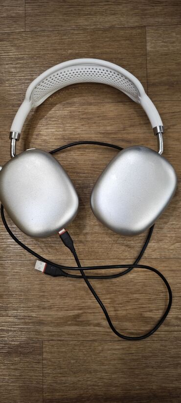 Аудиотехника: Полноразмерные, Другой бренд, Б/у, Беспроводные (Bluetooth), Для занятий спортом