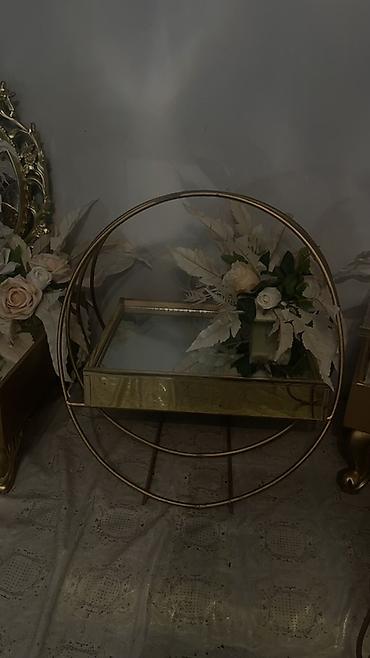 gul dekoru: Zərif dekorativ siniy və vitrin dəsti - Klassik üslubda, qızılı rəng — 2