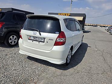 мухабойка на фит: Honda Fit: 2002 г., 1.3 л, Вариатор, Бензин, Хэтчбэк — 3
