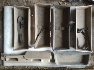 Продаю гараж: Продаю свои вещи из гаража! В наличии есть всё что на фото! Обшивки — 11