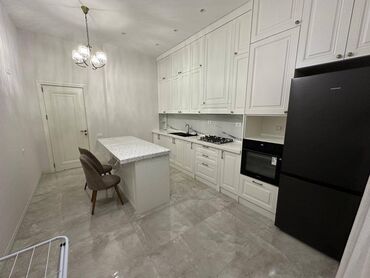 Uzunmüddətli kirayə mənzillər: Nəsimi rayonu Ceyhun Hacıbəyli küçəsində, 10 mərtəbəli peremium -da lalafo.az — 14 Uzunmüddətli kirayə mənzillər: Nəsimi rayonu Ceyhun Hacıbəyli küçəsində, 10 mərtəbəli peremium — 14