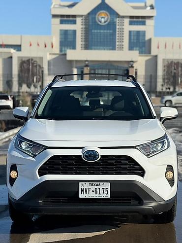 Toyota: Toyota RAV4: 2021 г., 2.5 л, Автомат, Гибрид, Кроссовер — 3