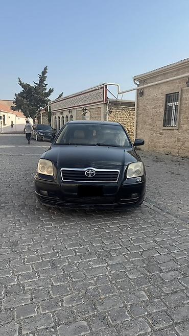 corolla cros: Toyota Corolla: 2 l | 2005 il Sedan — 1