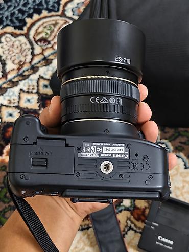 Фотоаппараты: CANON 650D 50MM F1.4
СОСТОЯНИЕ КАК НОВЫЙ 
ЦЕНА 25000 СОМ — 5