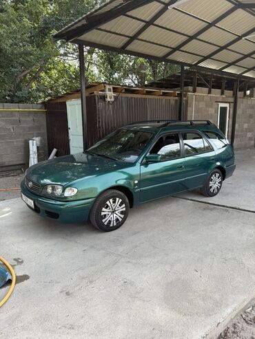 машинист башенного крана: Toyota Corolla: 2000 г., 1.6 л, Механика, Бензин, Универсал
