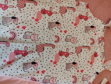 Gecəliklər: Uşaq üçün uzunqol, ayaqlı pijama/sleeper dəsti. Uzunqollarin her biri — 8