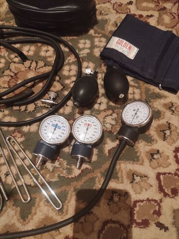 Tonometrlər: Təzig aparat ucun Manometr 5 manata, Kowelek 1 manat manjetin ici — 2