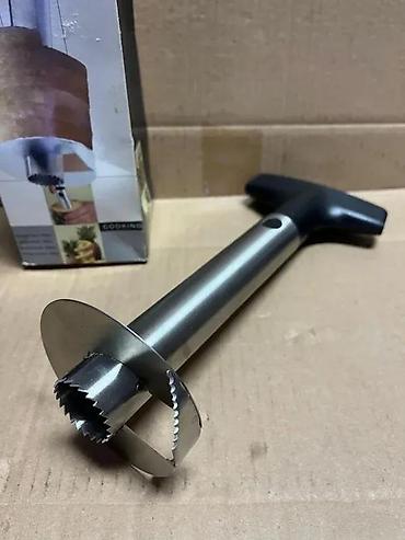 Ostala kuhinjska oprema: Secka i vadilica za ananas – nerđajući čelik - Praktičan kuhinjski — 12