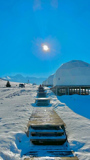 Аренда юрт: Купольные глемпинги в горах - Прозрачные геокупола на приподнятых — 6