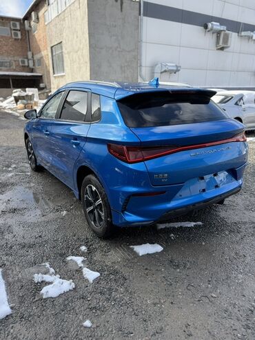 домик на колесах: BYD : 2021 г., Электромобиль, Хэтчбэк