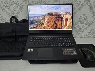 ноутбук для дизайна: Ноутбук, MSI, 24 ram gb ГБ ОЭТ, Intel Core i7, 17.3 ", Колдонулган, Татаал эмес тапшырмалар үчүн, эс тутум NVMe SSD