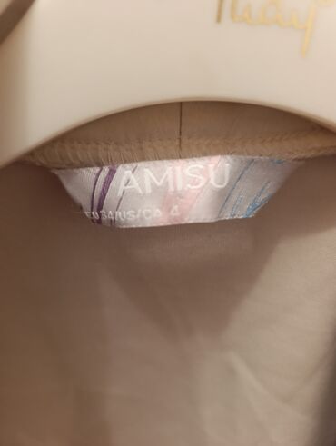 Dəstlər, kostyumlar: Qadın geyimləri dəsti istənilən 3u 5 manat 1) Açıq bej rəngli uzun — 2