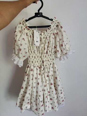 длинное трикотажное платье в пол: Продаю платье. Покупала в караване за 2200, отдам за 1500. Платье