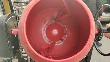 Бетономешалки, смесители: Бетономешалка Ручная, Средняя (150 - 300 л), Новый — 3