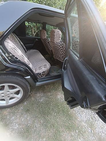 paneli: Mercedes-Benz 190: 0.2 l | 1990 il Sedan — 7