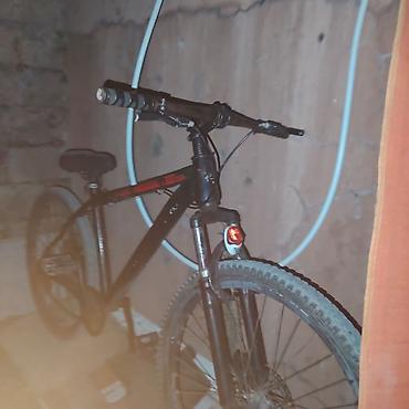 İdman velosipedləri: Şəhər və yüngül off-road üçün dağ velosipedi - Rəng: qara/gövdə — 2