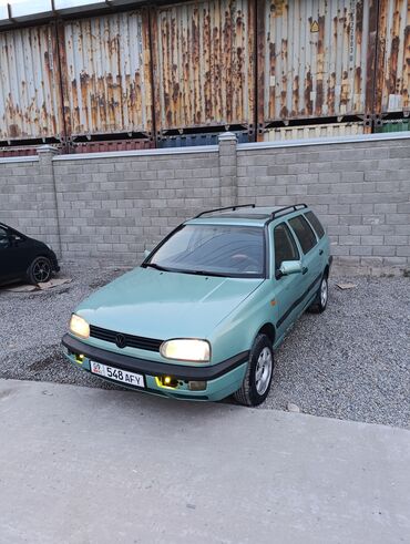 Volkswagen: Volkswagen Golf Variant: 1994 г., 1.8 л, Механика, Бензин, Универсал