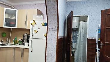 Продажа коттеджей и домов: Дом из пяти комнат имеется хоз постройки сарай на 10 голов, два — 9