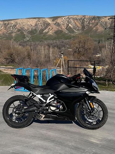 мотоцикли 150 200 куб: Спортбайк cfmoto 250–300 см³ (класс Sport/Street), черный матовый — 3