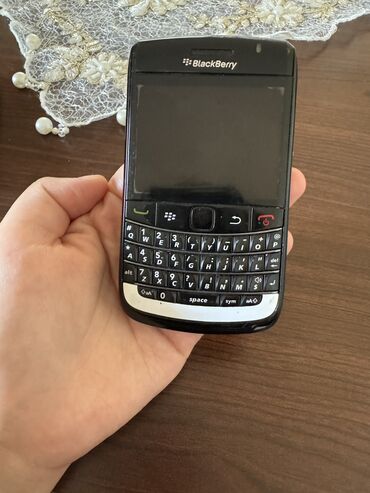 Blackberry: Blackberry Bold, rəng - Qara, Düyməli