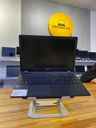 Ноутбуки: Ноутбук, Acer, 4 ГБ ОЗУ, Intel Celeron, 15.6 ", Б/у, Для несложных задач, память HDD