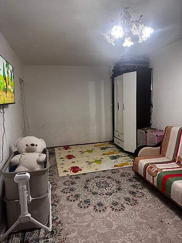 Балконные двери: Сдаётся. Депозит 15000 сом застеклённая лоджия/балкон с распашными — 9