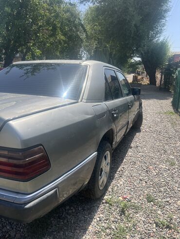 adidas barricade купить: Mercedes-Benz W124: 1991 г., 2.3 л, Механика, Бензин, Седан