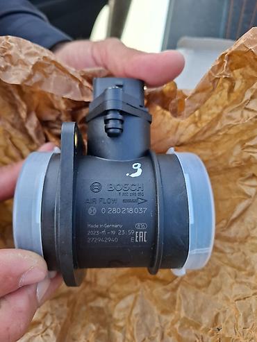 khazar ehtiyat hisseleri: Məhsul: Bosch Hava Kütlə Ölçən (MAF sensor) Model/Part nömrəsi: 0 280 — 1