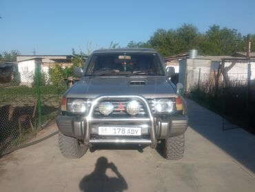 митсубиш: Mitsubishi Pajero: 2.8 л | 1995 г. | Внедорожник