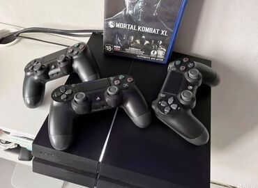 PS4 (Sony PlayStation 4): Срочно продается PlayStation 4 fat 500gb