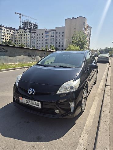 byd han ev: Toyota Prius: 2013 г., 1.8 л, Гибрид — 1