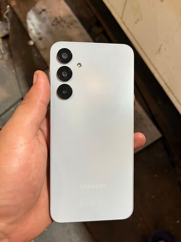 Samsung: Samsung Galaxy A15, 256 GB, rəng - Ağ, İki sim kartlı, Face ID, Sənədlərlə