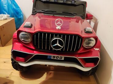 usaq masinlari фото: Mercedes iki yerlik, 4wd yani 4x4 təkərlərin hər birində mayor var