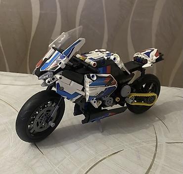 lego china konstruktorları: Konstruksiya dəsti: M 1000 RR motosiklet modeli - M 1000 RR — 1