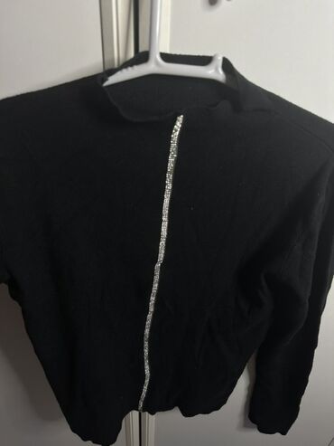 Dəstlər, kostyumlar: Qadın geyim dəsti -geyimlerin her biri 5 manatdl cox yaxsl — 27