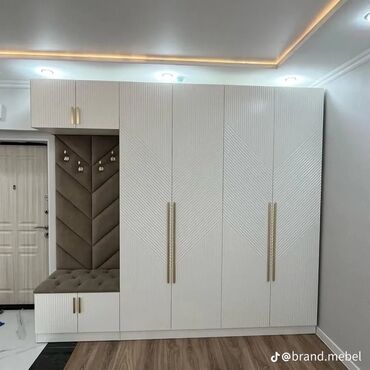 Divan və masa dəstləri: Açılan, 6 qapı Düz dolab, Dəhliz dolabı