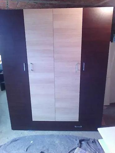 pult: Ormar 31 Materijal: Ormar se izrađuje od univera debljine 18mm u — 5