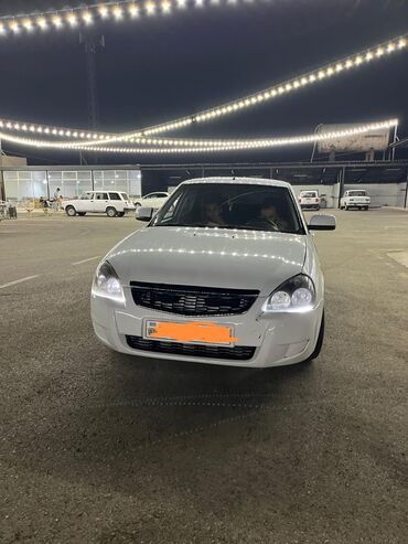 ВАЗ (ЛАДА) Priora: 1.6 л | 2011 г. 274214 км Хэтчбэк